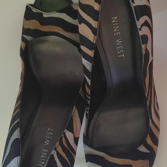 Shoes Nine West 4" heels animal print size 8m - Picture 2 of 4